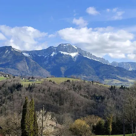 Et Monts-vue Montagne-lac Apartmán *